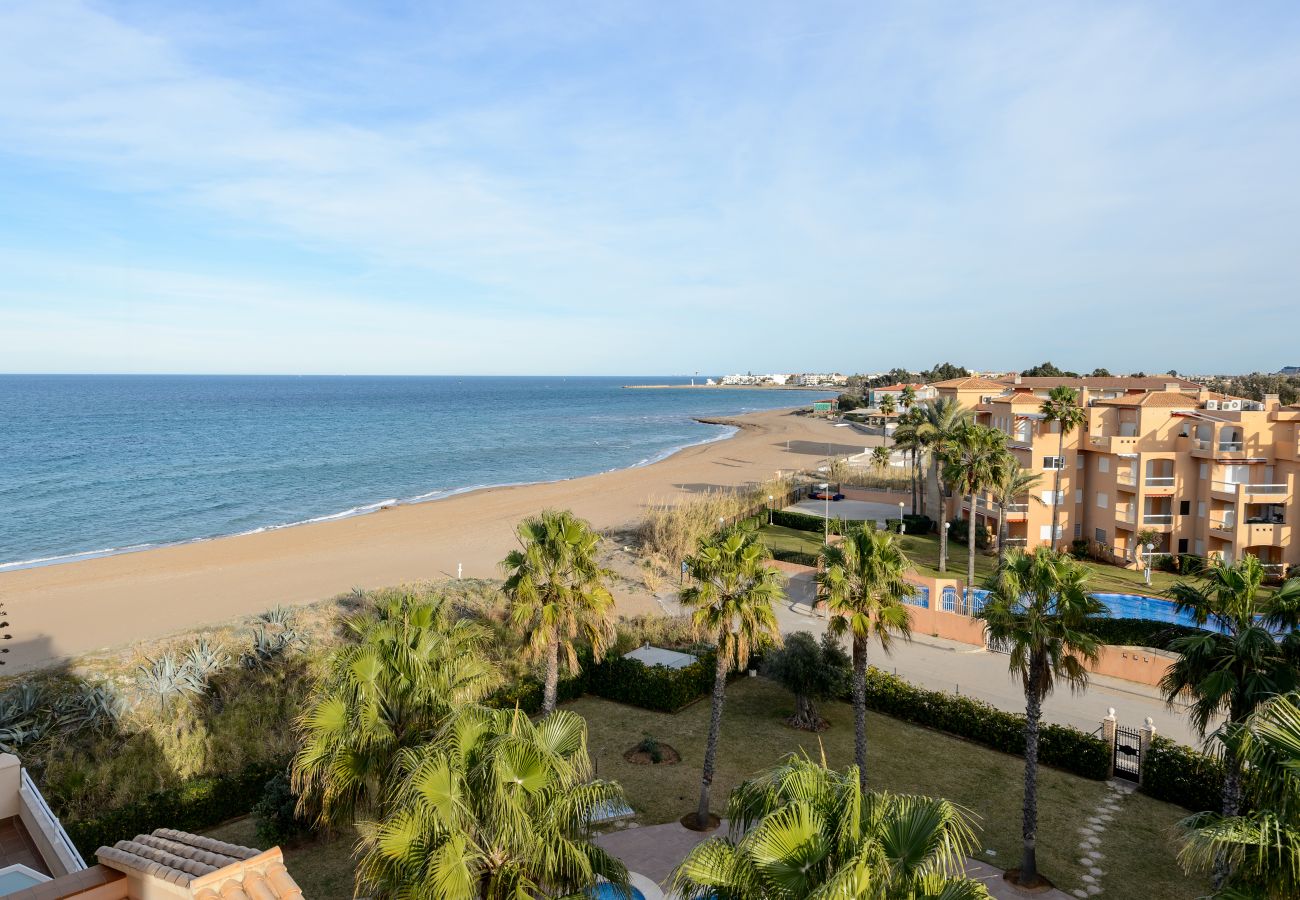 Apartamento en Denia - Denia Beachfront apartment by ON Travel