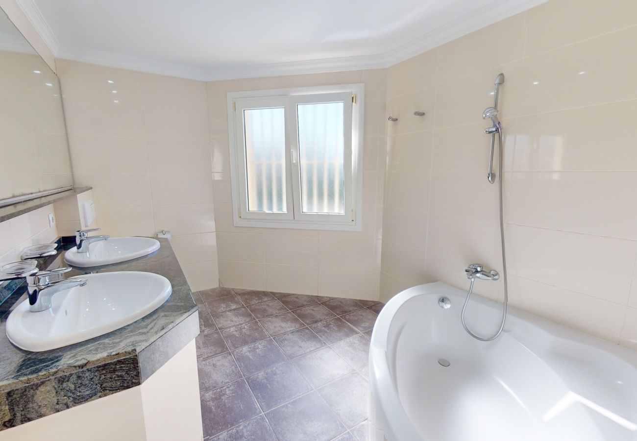 Villa en Oliva - Greenview Villa by ON Travel