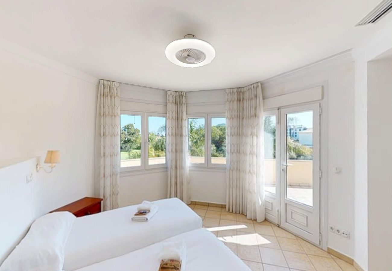 Villa en Oliva - Greenview Villa by ON Travel