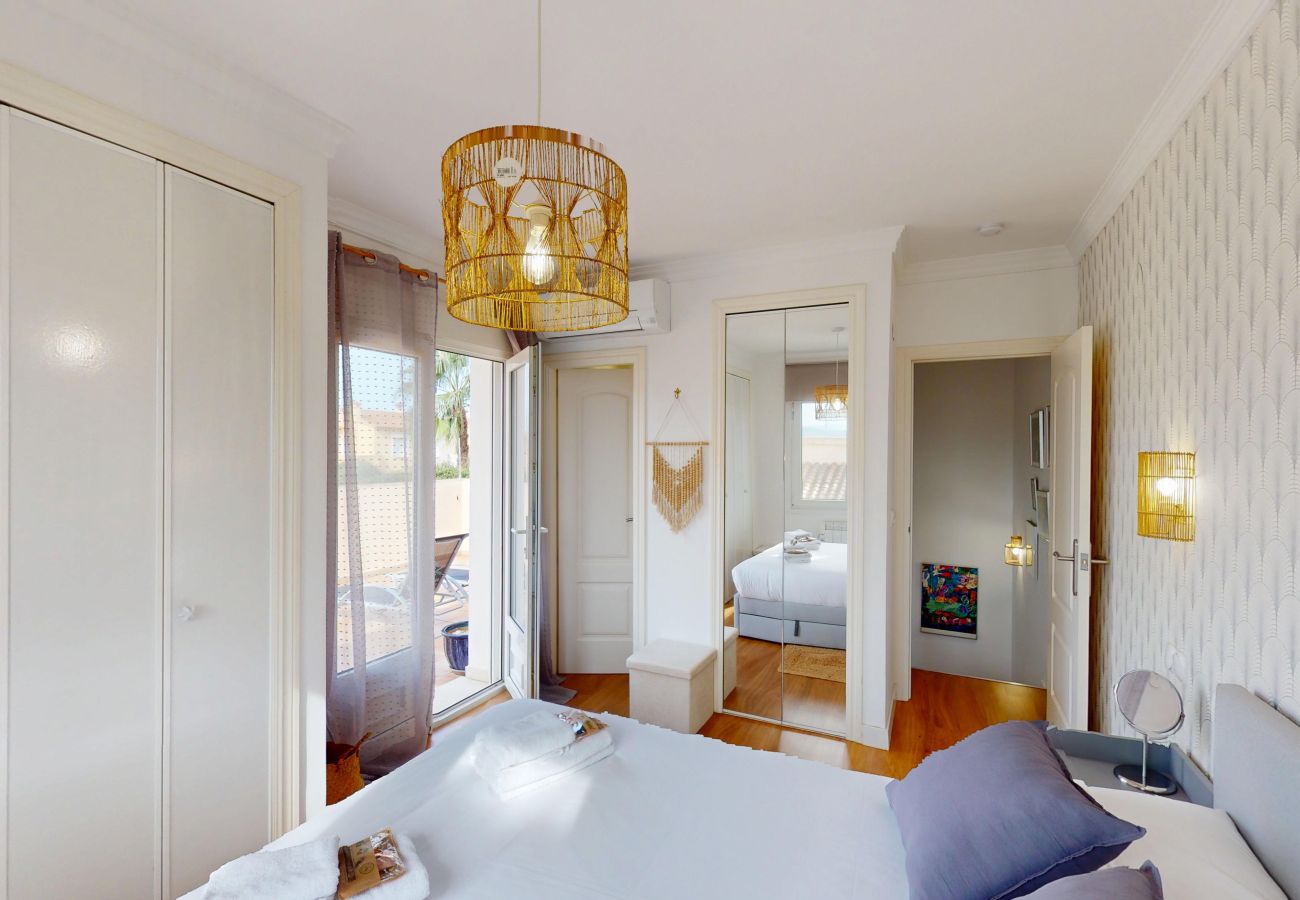Bungalow en Oliva - Malibu by On Travel