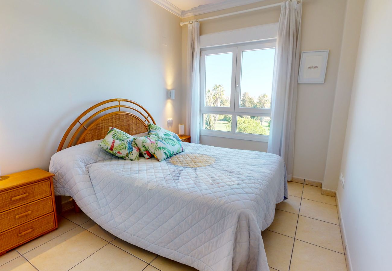 Ferienwohnung in Oliva - Vera Deep Purple by ON Travel