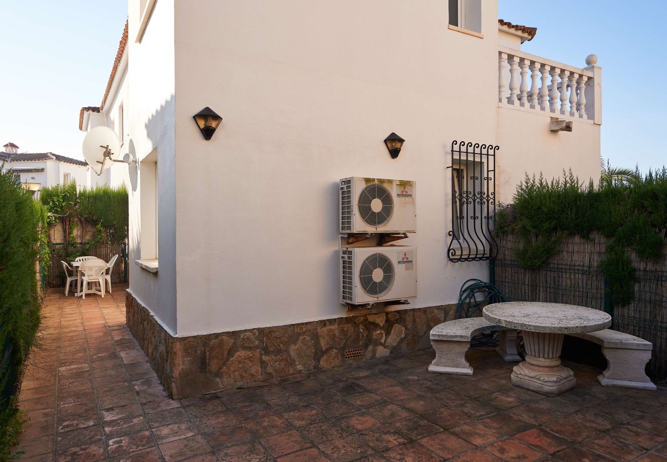 Ferienwohnung in Oliva - Azalea by ON Travel