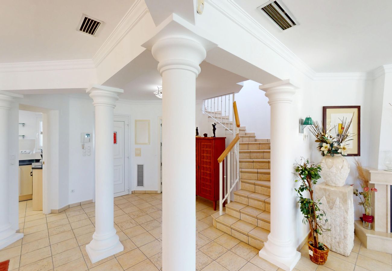 Villa in Oliva - Greenview Villa by ON Travel