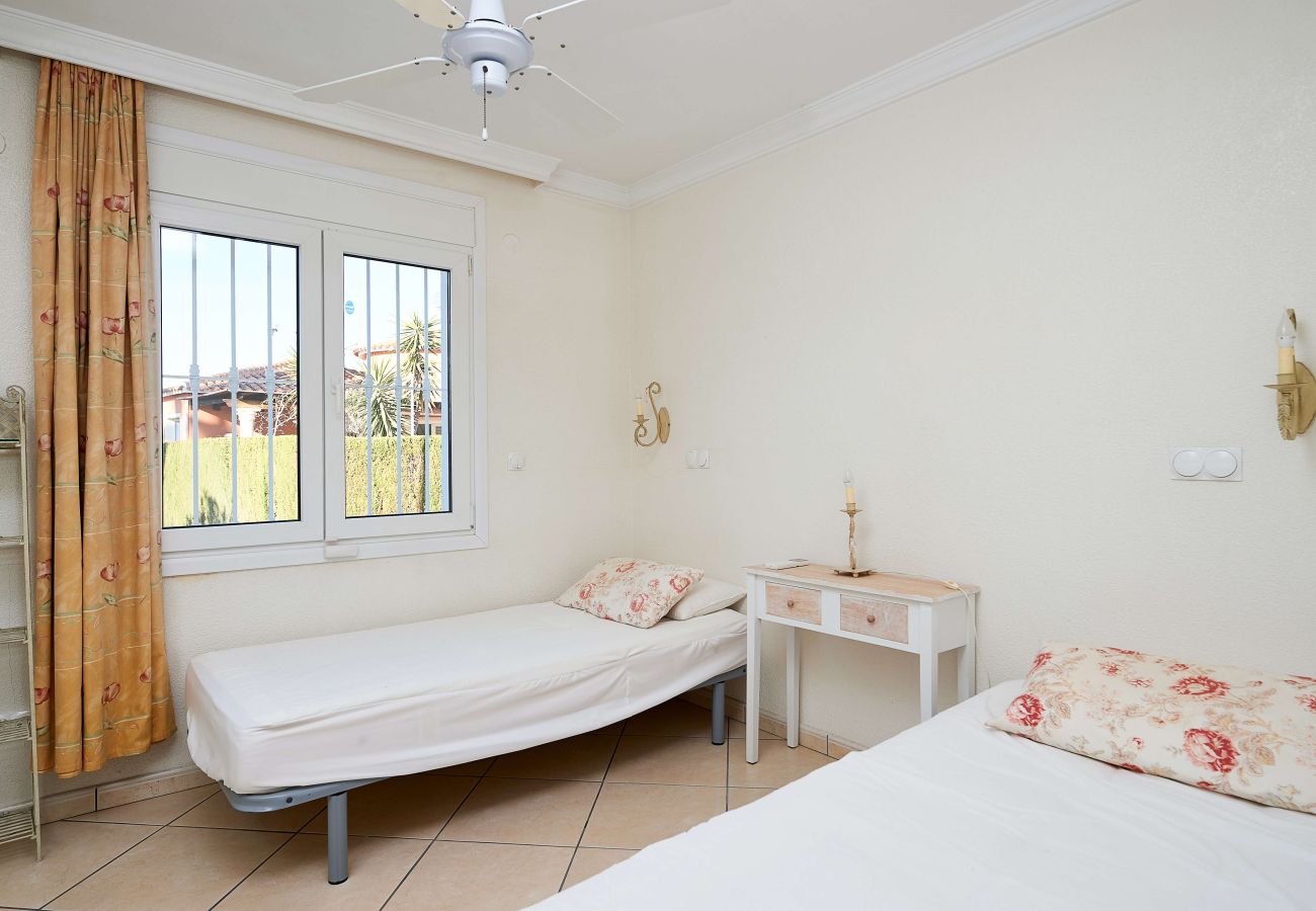 Villa in Oliva - Villa Amapola by ON Travel