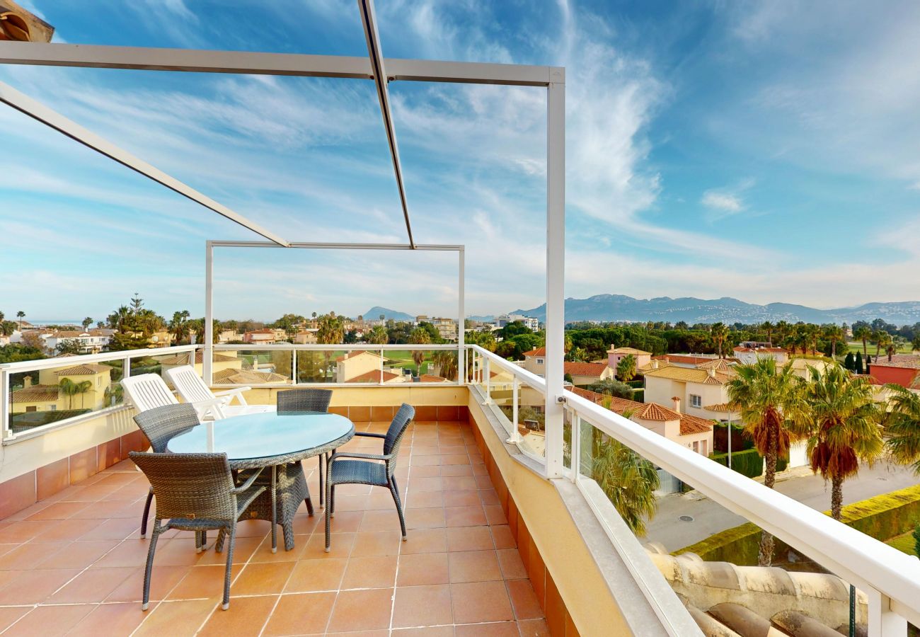 Ferienwohnung in Oliva - Mulligan by On Travel