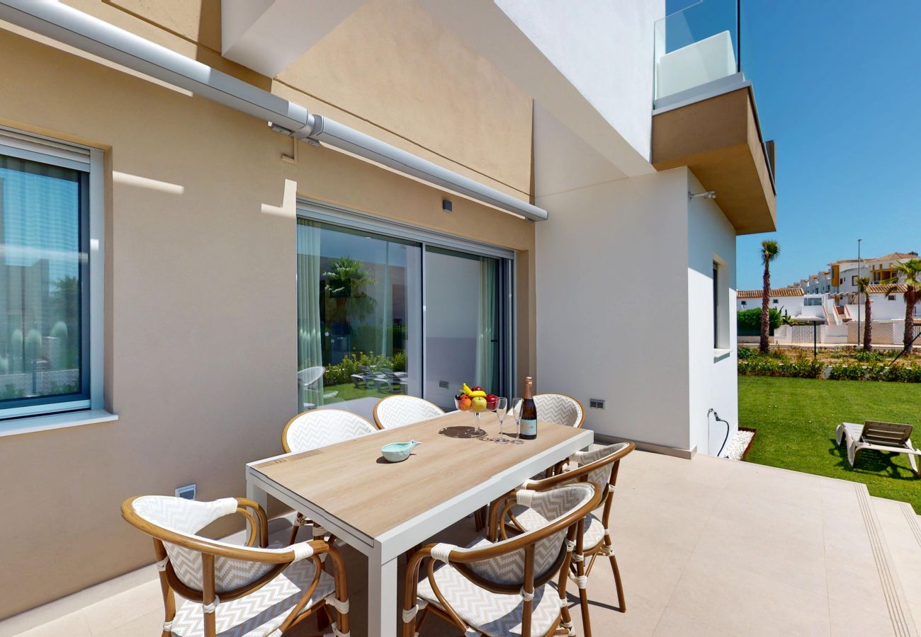 Ferienwohnung in Oliva - Clarity by On Travel