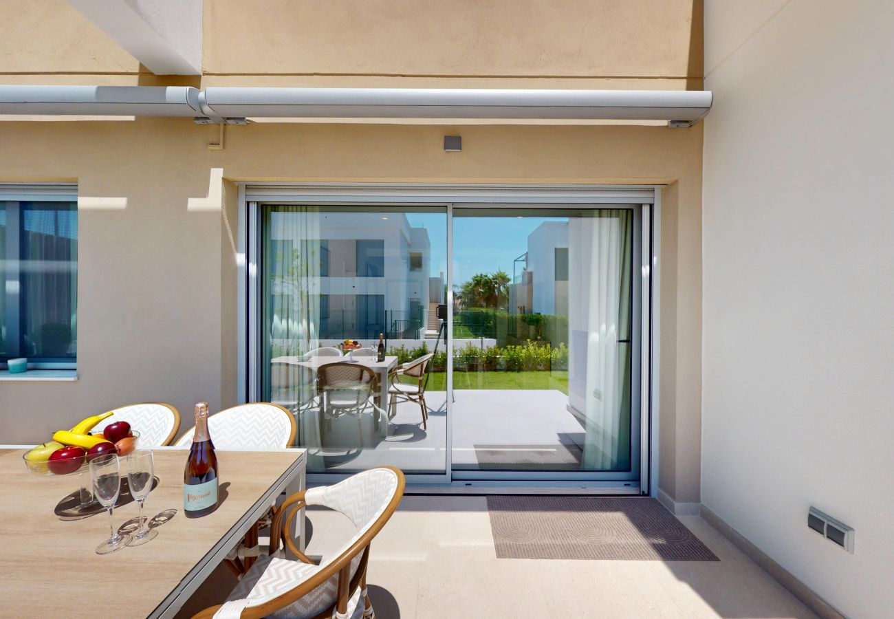 Ferienwohnung in Oliva - Clarity by On Travel