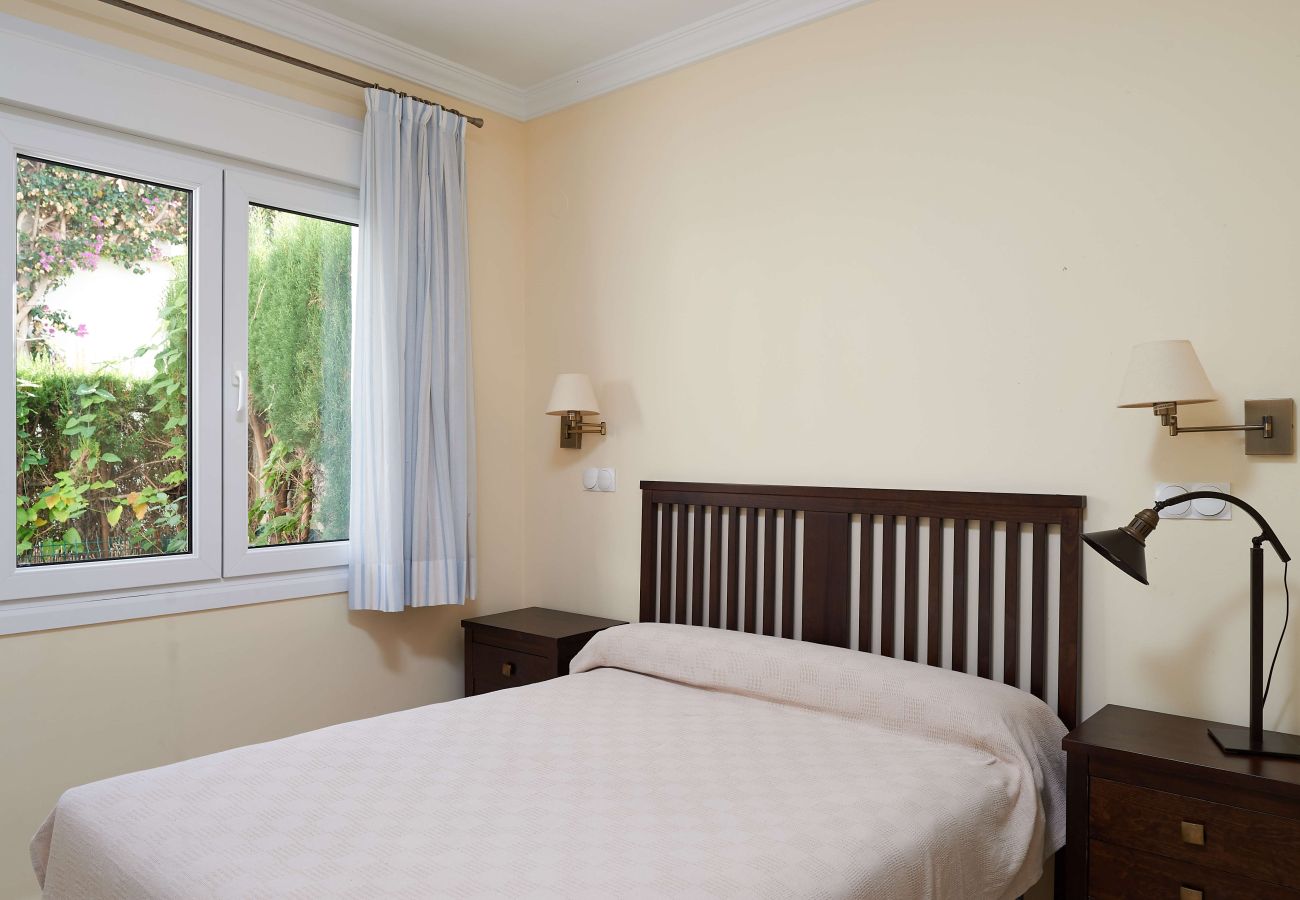 Apartment in Oliva - Azalea by ON Travel
