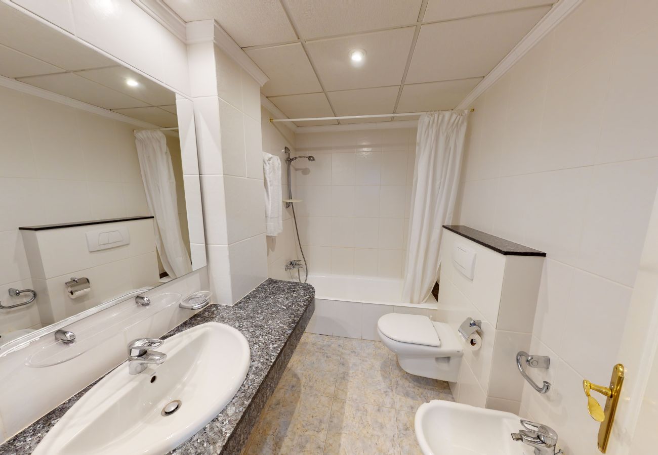 Apartment in Oliva - Fairway by ON Travel