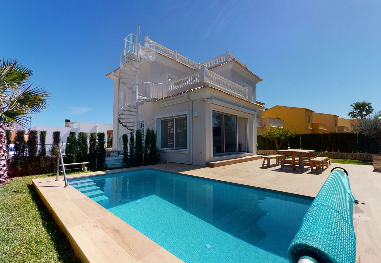 Villa in Oliva - Greenside oasis villa by ON Travel