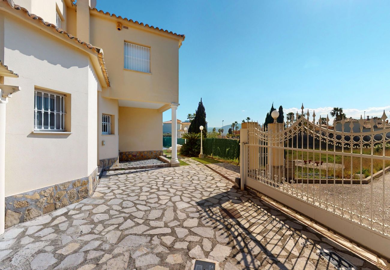 Villa in Oliva - Greenview Villa by ON Travel