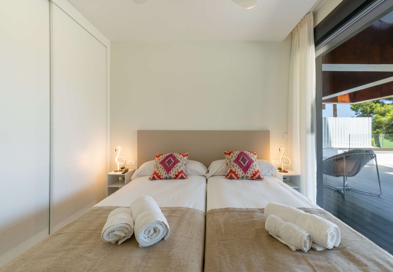 Apartment in Oliva - Pacific by ON Travel
