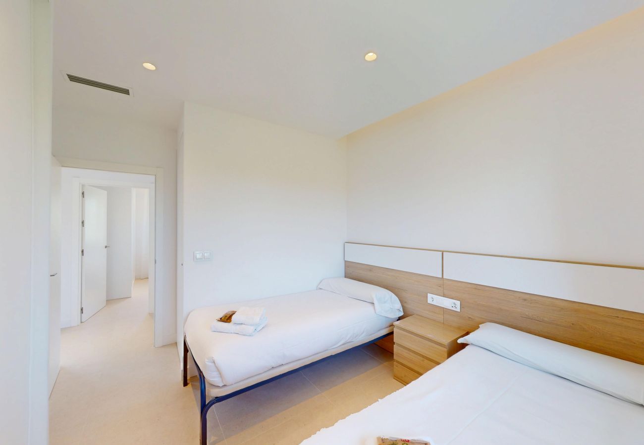 Apartment in Oliva - Destiny by On Travel